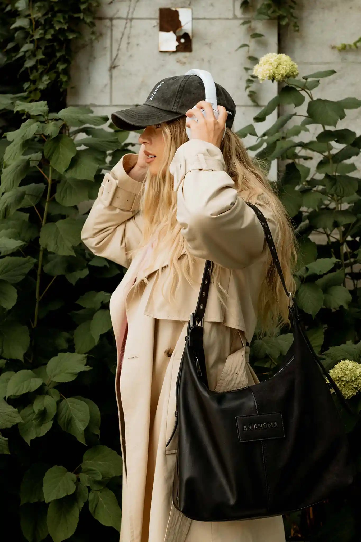 COPENHAGEN SHOULDER BAG WITH CROSSBODY STRAP - BLACK DUAL