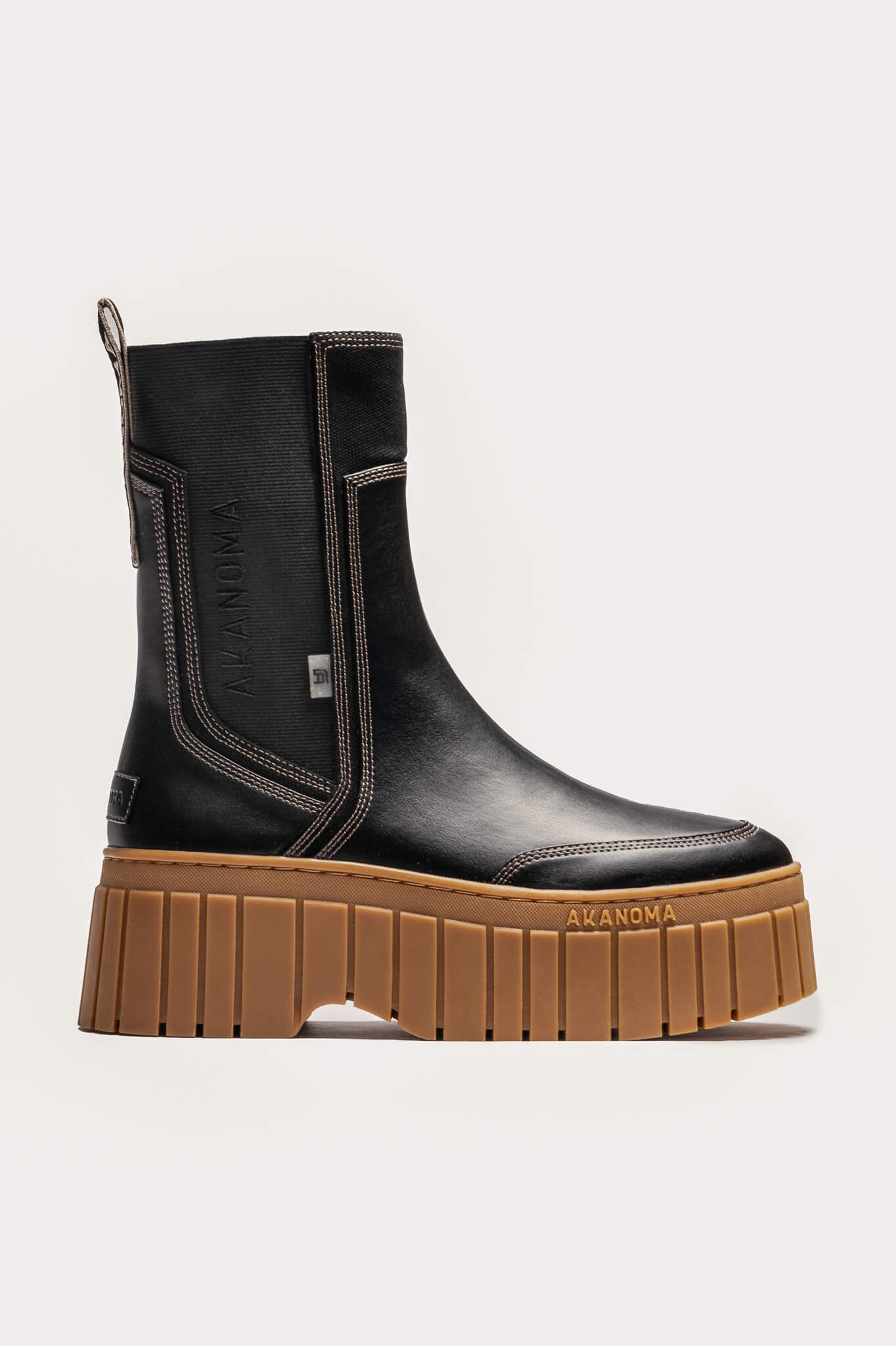 SOHO CHELSEA BOOT - BLACK/GUM