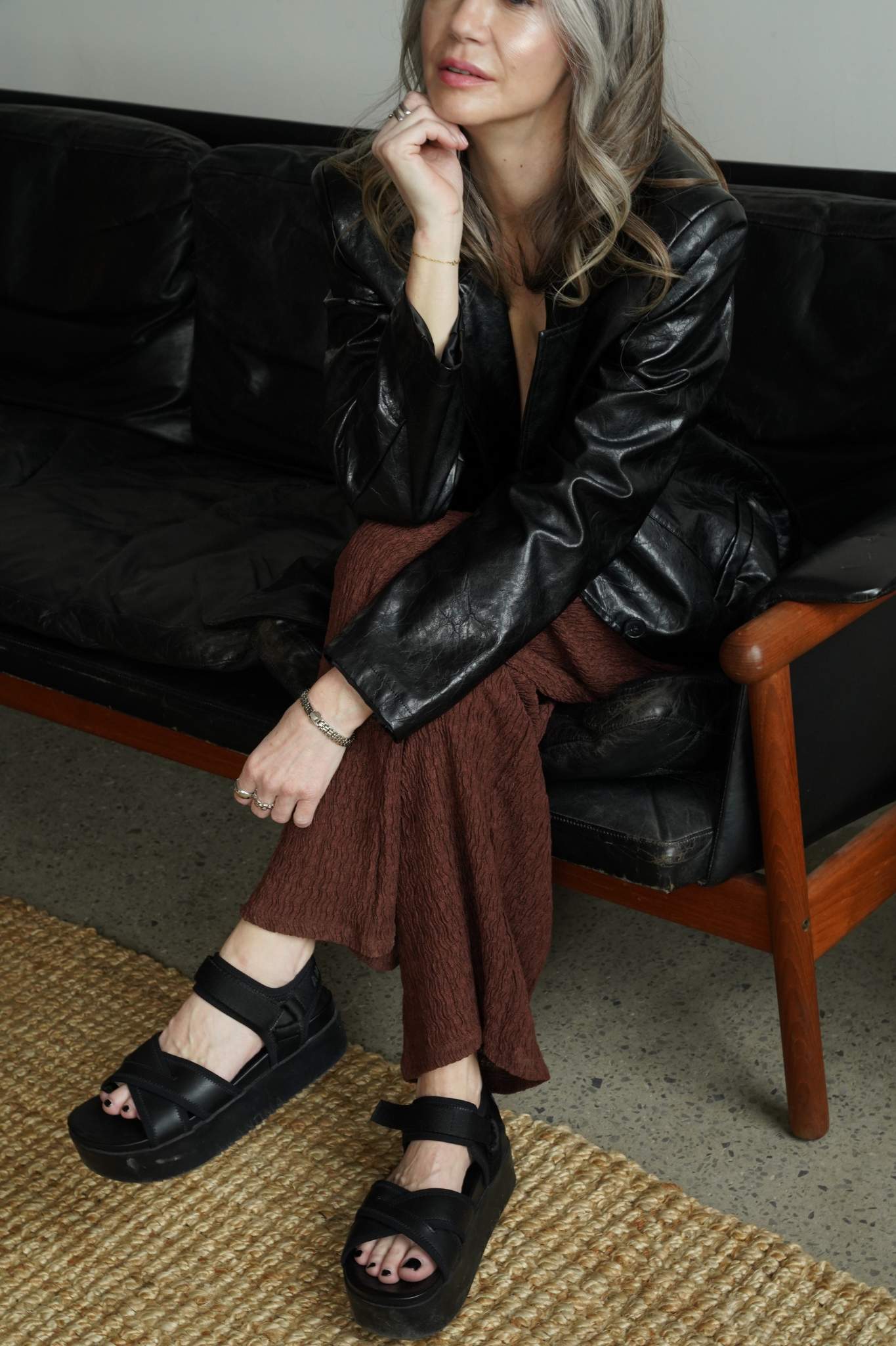 VENICE Platform Sandals in All Black